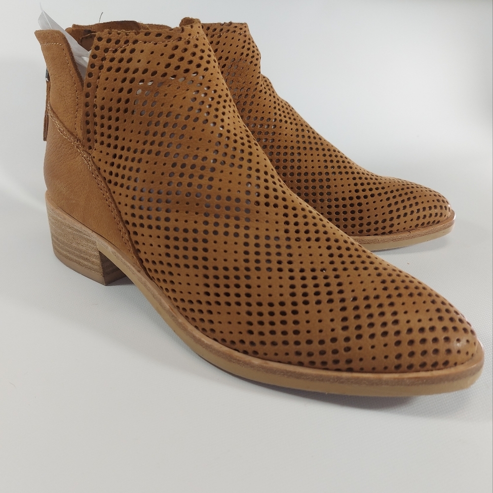 Dolce Vita Chunky Suede Ankle Boots, Size 7.5/ 38